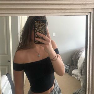 off the shoulder tight cropped top
